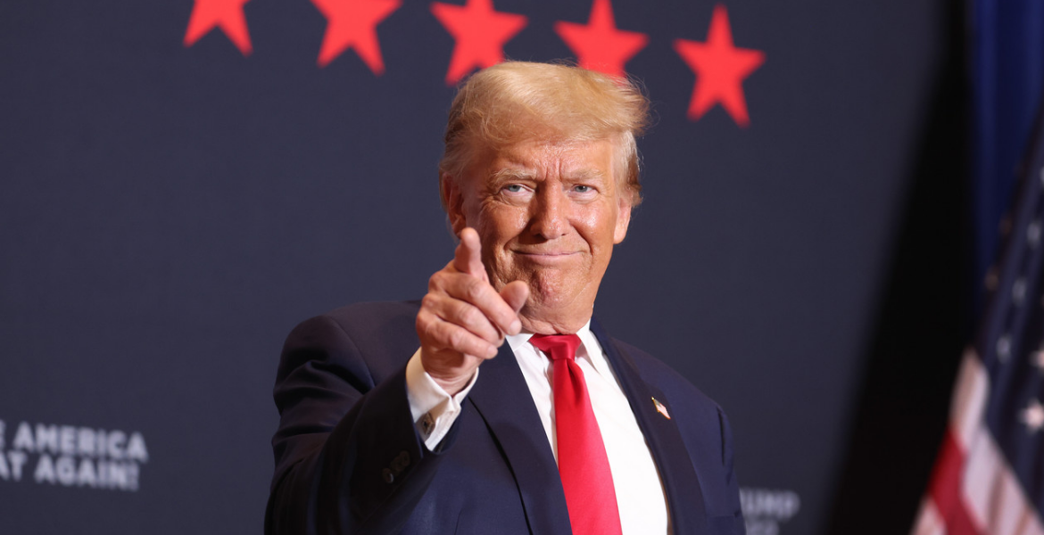 Former US President Donald Trump Trump Vows Largest Deportation Drive in US History if Re-elected