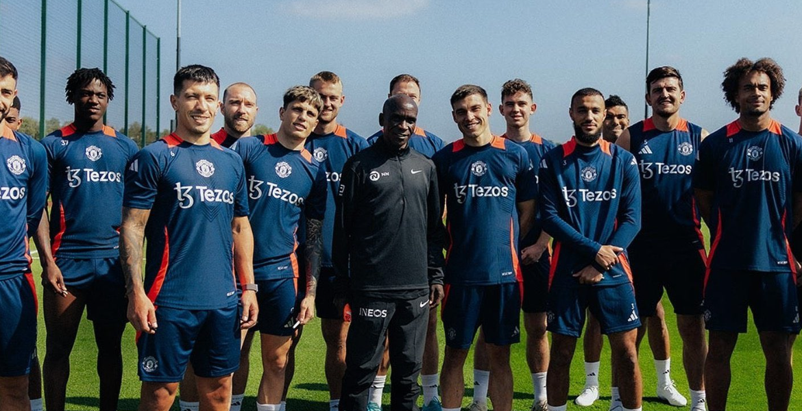 Marathon Legend Kipchoge Inspires Man United Squad at Carrington