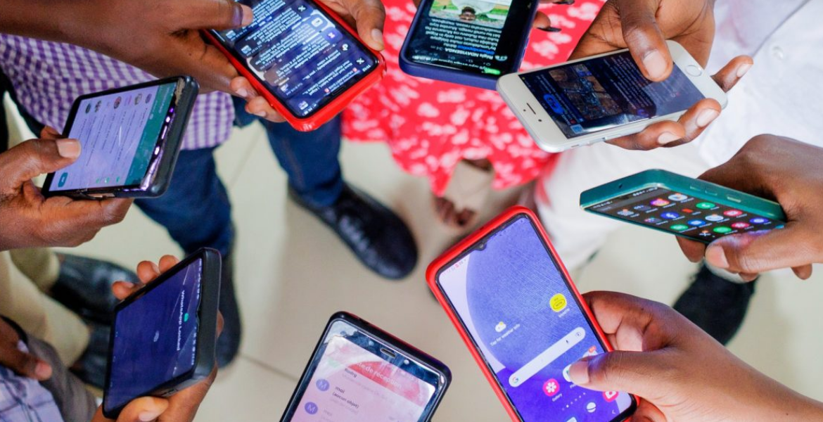 Kenyans Using Smartphones Why Kenya Government Will Switch Off Millions of Phones Next Week