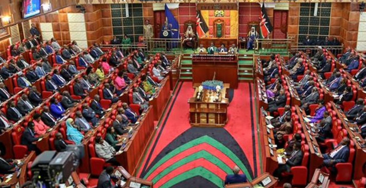 Kenyans Crash Senate Servers with 200,000 Emails Protesting Presidential Term Extension