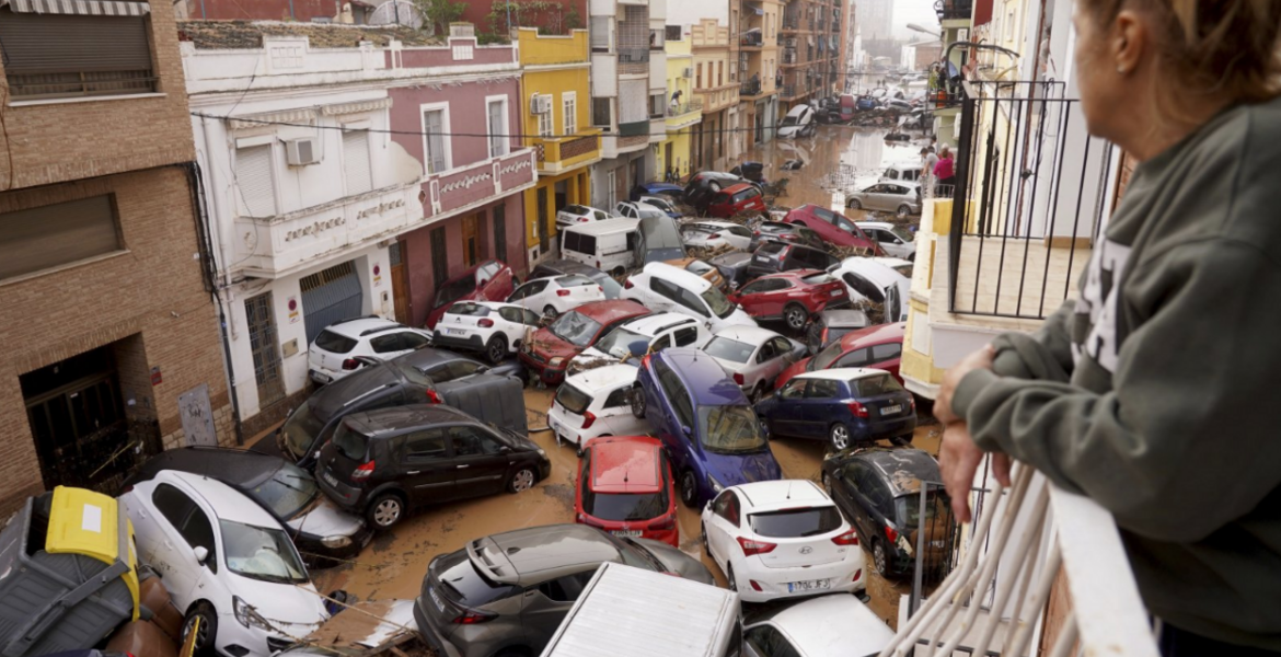 Flood in Valencia Search Intensifies as Spain Flood Victims Remain Unaccounted For