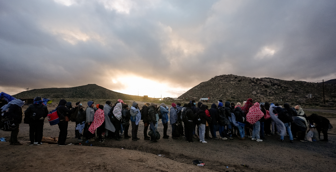 Migrants Choose Self-Deportation as Trump Nears Office