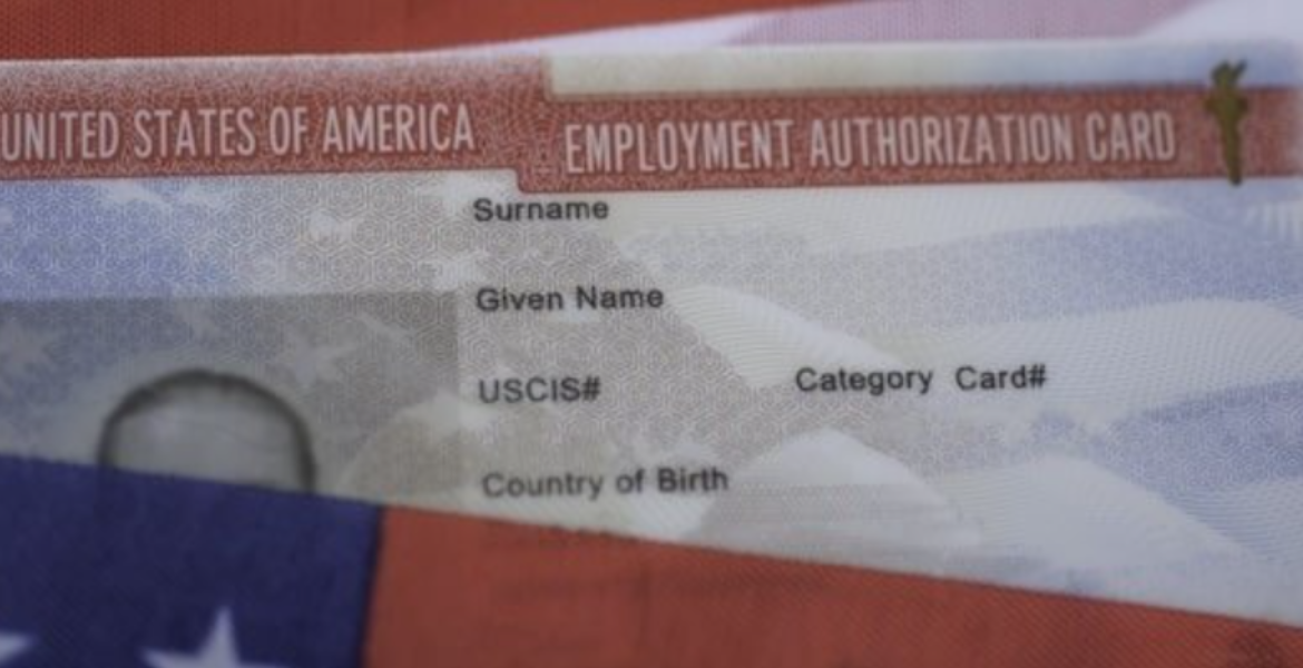 Can I Work While My Green Card is Pending?