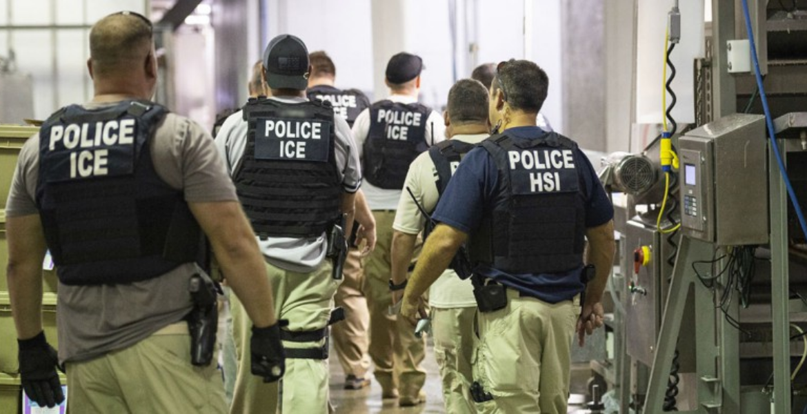 Schools in the US Plan Defenses Against Potential Immigration Raids