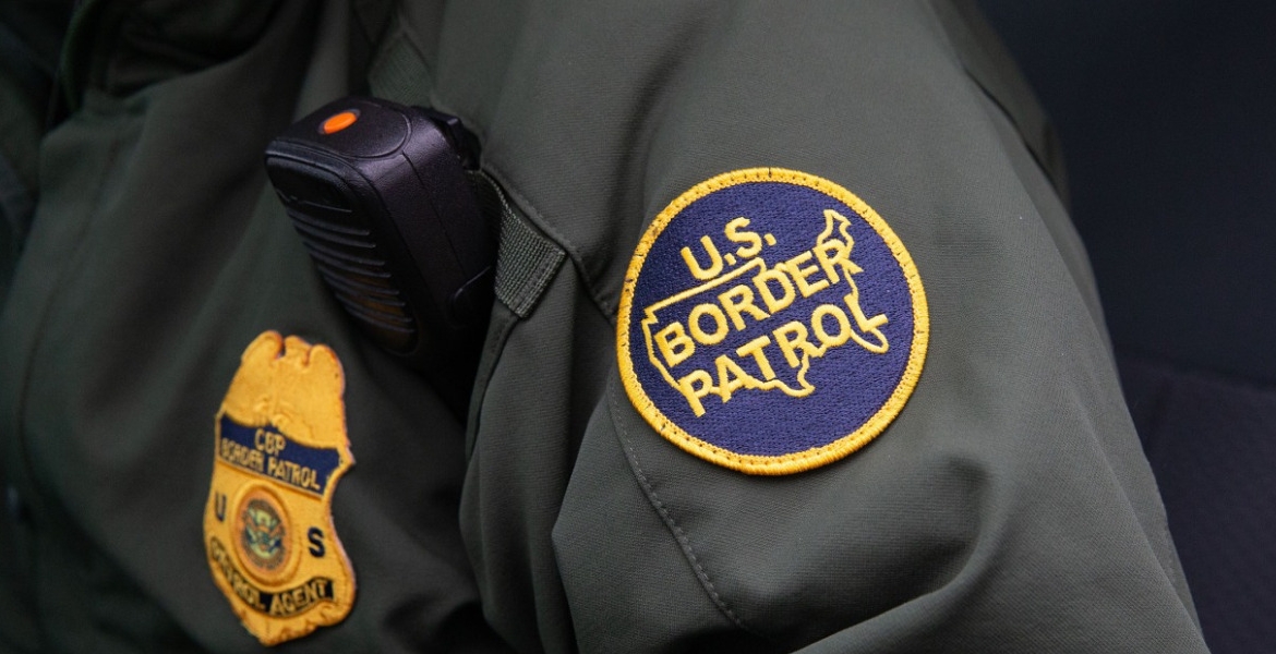 Former Border Patrol Agent Pleads Guilty to Forcing Female Migrants to Undress