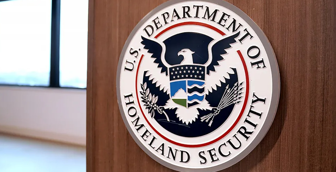 Judge Permits Registration Requirement for Undocumented Immigrants in the US