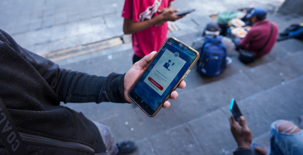 Department of Homeland Security (DHS) DHS Orders 900,000 Migrants Who Used CBP One App to Leave United States Immediately