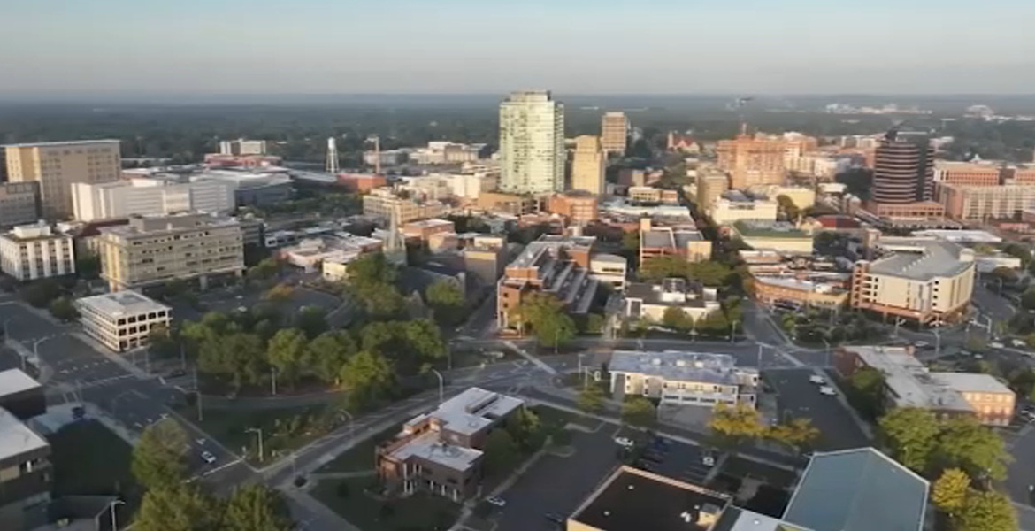 Durham, North Carolina, Parents Prepare US-Born Children for Possible Return to Home Countries Amid Self-Deportation Campaign