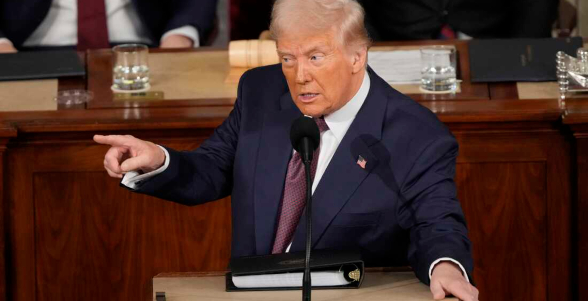 President Donald Trump Trump Administration Suspends Green Card Processing for Refugees and Asylees