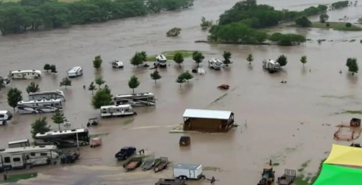 Texas Floods White House Calls Deadly Texas Floods ‘Act of God’ Amid Political Blame Game