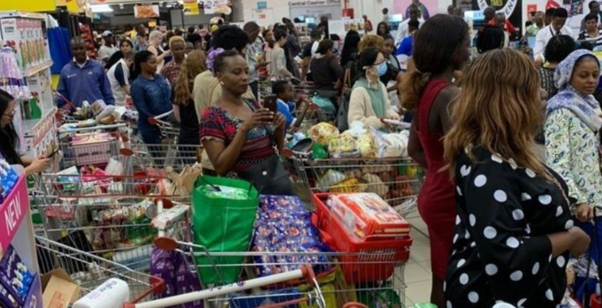 Kenyans Shopping Kenyans Warned to Brace for Increasing Food Shortages in Coming Months