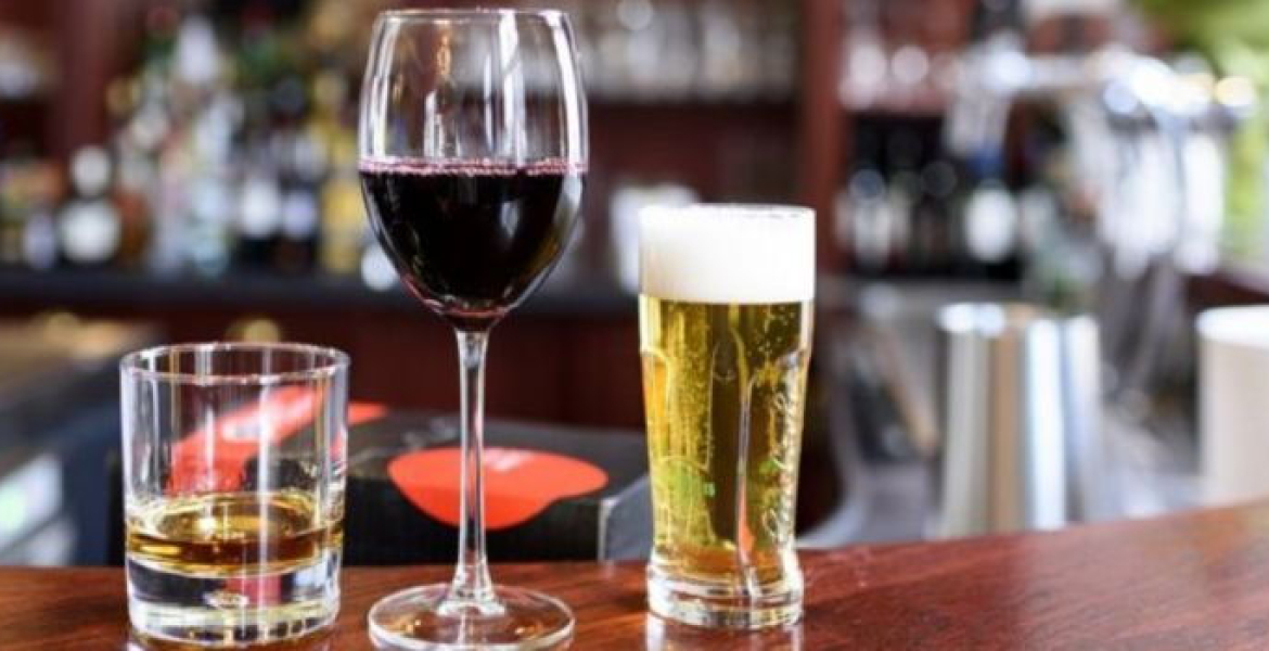 Alcoholic Drinks UK Issues Alcohol Safety Alert for Travellers to Kenya